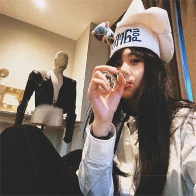 侦探佳安：锋利的刀刃